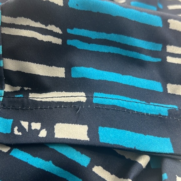 Nike Dri-Fit Boy’s Bathing Swimsuit Trunks  Size Large Black & Blue - Picture 5 of 5